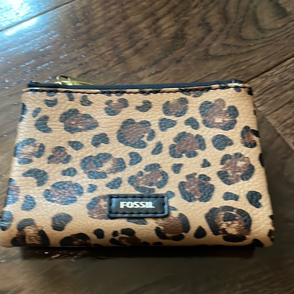 Fossil leather leopard wallet